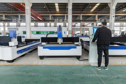 ЛАЗЕРНЫЙ СТАНОК ДЛЯ РЕЗКИ МЕТАЛЛА ST-6020R (6000*2000мм) 6kWt RAYCUS - st-e.info - Киров